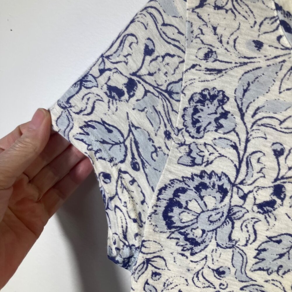 Womens Lucky Brand Cap Sleeve Floral Top Blue White S Cotton Modal Back Zip - Picture 4 of 8
